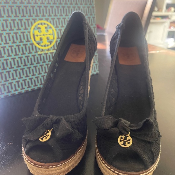 TORY BURCH JACKIE BLACK LACE ESPADRILLES-SIZE 8.5 - VERY GOOD CONDITION - Picture 3 of 5